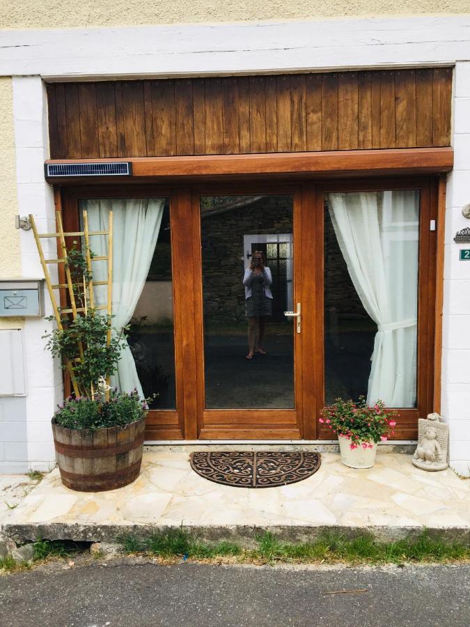 Maison Blanche De Hudson Cussac  Luaran gambar